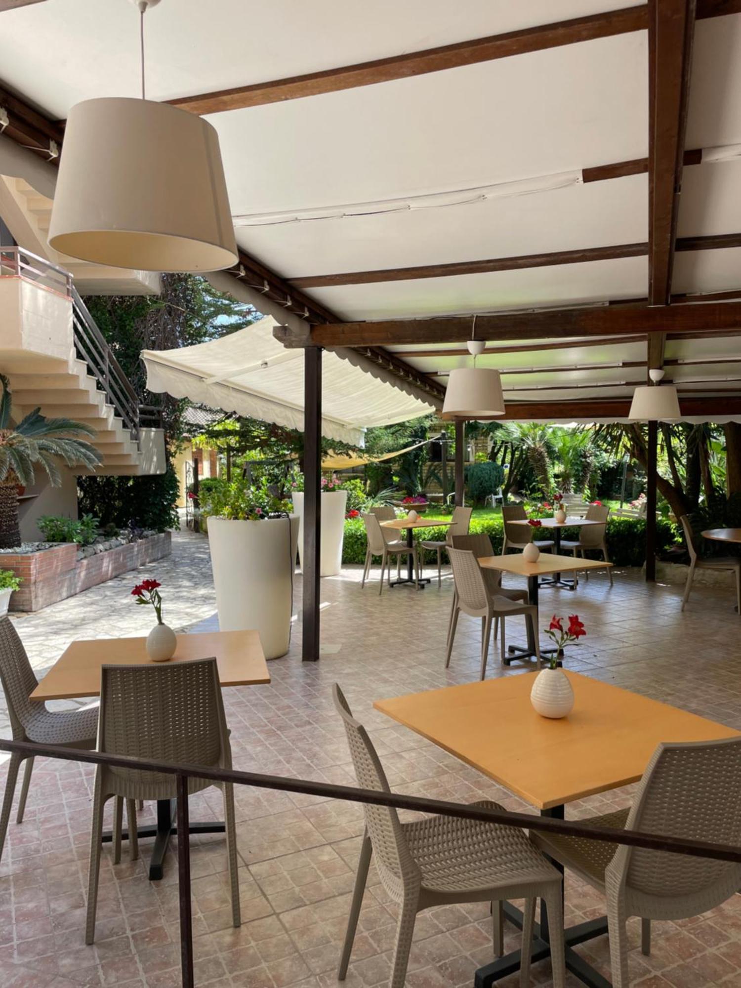 Hotel Residence Da Carmelo Palinuro Exterior photo
